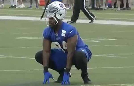 Mario Williams resting sore foot