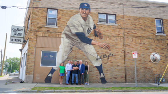 Sal Maglie mural